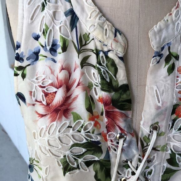 Jade Johnny Was - Picture 2 of 4